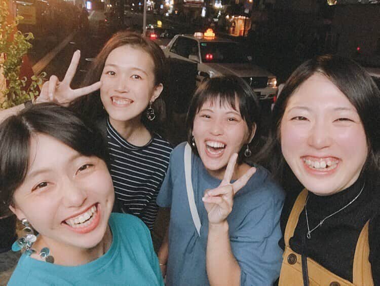 野村明日香のインスタグラム：「* 面白くて大好きで面白い大好きな 人たちに会ってきた❤︎❤︎❤︎❤︎❤︎❤︎❤︎❤︎❤︎❤︎❤︎❤︎ おばあちゃんになっても爆笑してられる気がする👵🏻💘💯 * #九文 #バレー部 #同期」
