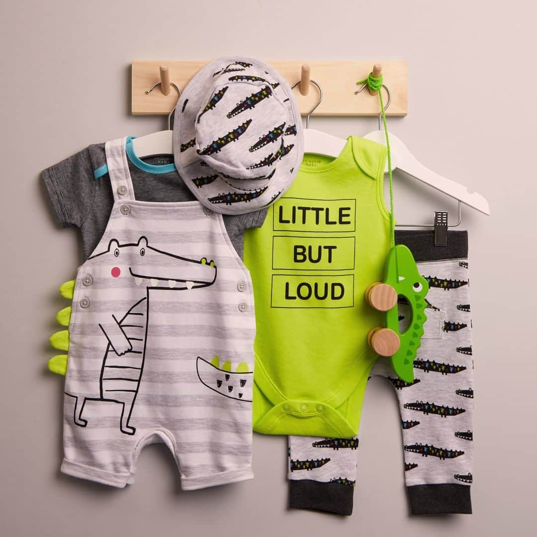 プリマークさんのインスタグラム写真 - (プリマークInstagram)「Snappy sets with a real bite 🐊 Dungaree £7.50/€14, 4 Piece Set £9/€14 (Available in: 🇬🇧🇩🇪🇳🇱🇦🇹🇧🇪) #Primark #babywear #babyfashion」5月18日 21時00分 - primark