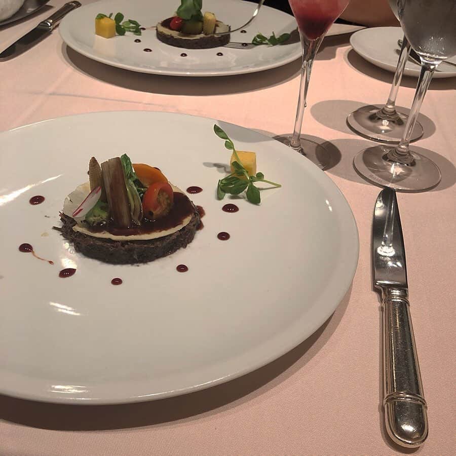 山﨑さおりのグルメインスタ