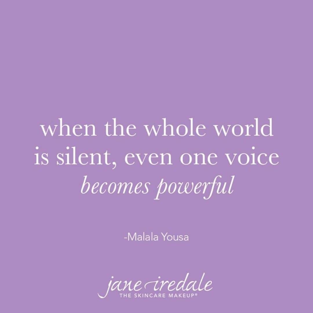 ジェーン・アイルデールさんのインスタグラム写真 - (ジェーン・アイルデールInstagram)「When the whole world is silent, even one voice becomes powerful. 全世界が静かな時、たった一つの声でさえ力強くなる。 . パキスタンの人権運動家マララ・ユスフザイさんの#名言 です✨ . 信じていることに立ち向かいましょう！あなたは違いを生む力を持っています。 その力を無駄にしてはいけません！ . @janeiredale @mri.beauty #makeup #beauty #skincaremakeup #ジェーンアイルデール #janeiredale #メイクアップ #スキンケアメイクアップ #ミネラルメイクアップ #ミネラルファンデーション #ミネラルファンデ #ナチュラルコスメ #オーガニックコスメ #メイク #肌に優しい #敏感肌でも安心 #ヴィーガンコスメ #自然派コスメ #素肌メイク #メイクテク #石けんオフメイク #コスメ好き #メイク好き #メイク好きさんと繋がりたい #美容好きさんと繋がりたい #コスメ好きさんと繋がりたい」5月18日 21時24分 - janeiredale_japan