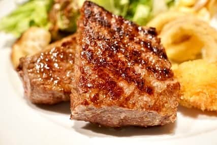 "TERIYAKI" テリヤキ編集部さんのインスタグラム写真 - ("TERIYAKI" テリヤキ編集部Instagram)「⠀ ⠀【日本橋 肉友】@日本橋⠀ ⠀ 肉好き必見！美味しい肉料理が食べられる⠀ ________________________________⠀ ⠀ 【Nihonbashi Nikutomo】@Nihonbashi⠀ ⠀ Meat lovers must see!  You can eat delicious meat dishes.⠀ ________________________________⠀ TERIYAKI美食倶楽部開催店とは ⠀ TERIYAKI美食倶楽部では、ほぼ毎日素敵なオフ会を開催しています。⠀ ⠀ 東京に限らず、全国各地で様々な逸品を食べる至高のオンラインサロン。⠀ ⠀ 気になる方は @teriyaki_jp  のプロフィールからチェック。⠀ ⠀ ⠀ ________________________________⠀  テリヤキ公式アカウントでは『 #テリヤキ掲載店』をつけて投稿いただいた中から【承諾】を頂いた方の素敵なお写真をご紹介いたします！ぜひ投稿してみてくださいね！⠀ ________________________________⠀ #肉部 #肉友 #日本橋 #日本橋グルメ #東京グルメ #東京 #テリヤキ掲載店 #TERIYAKI編集部」5月18日 21時34分 - teriyaki_jp