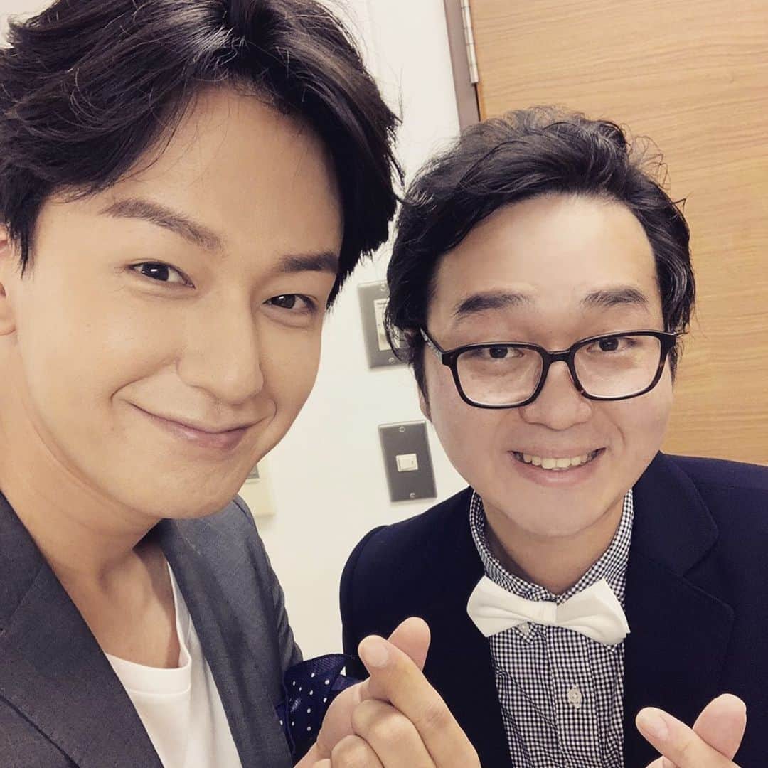 ウ・キリュウのインスタグラム：「本日は富山県民会館にて、イム・ジュファンさんプレミアムトークショーMCでした😊楽屋挨拶時も、本番中も、優しさとかっこよさで溢れかえってました😭韓国の台所、全羅南道、必ずアニョハセヨさせていただきます^ ^ ありがとうございました！ #イムジュファン #ハベクの新婦 #kpop #韓流 #韓流スター #mc #雪の女王 #korea #comedian #トークショー #イベント」