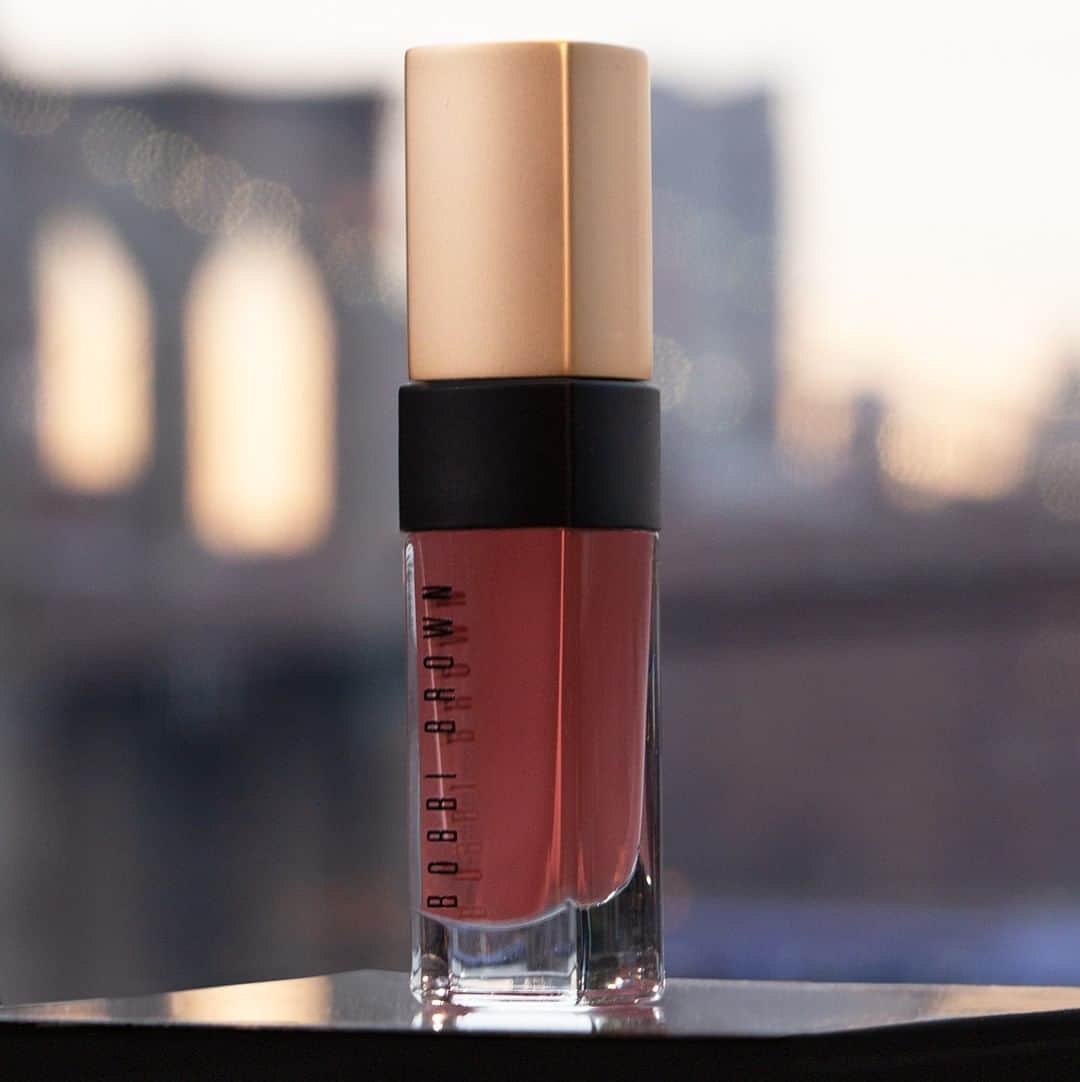 のインスタグラム：「With its vivid, color-true powder pigments and matte (but never flat) finish that wears comfortably for up to 12 hours, Luxe Liquid Lip Velvet Matte is a must when you need to look photo-ready all night.」