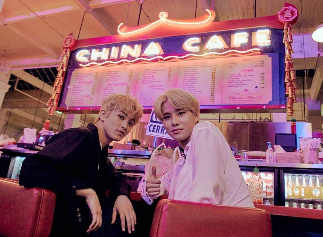 NCT 127さんのインスタグラム写真 - (NCT 127Instagram)「Mark and Jungwoo take on LA!! hahaha  NCT 127 〖 #SUPERHUMAN 〗  Music Release ➫ 2019 05 24  #WE_ARE_SUPERHUMAN #NCT127_SUPERHUMAN #SUPERHUMAN #NEOCITYinUSA #NCT127inUSA  #NCT127 #NCT」5月18日 22時25分 - nct127