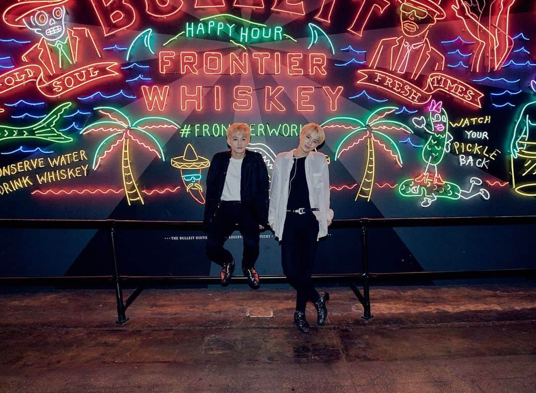 NCT 127さんのインスタグラム写真 - (NCT 127Instagram)「Mark and Jungwoo take on LA!! hahaha  NCT 127 〖 #SUPERHUMAN 〗  Music Release ➫ 2019 05 24  #WE_ARE_SUPERHUMAN #NCT127_SUPERHUMAN #SUPERHUMAN #NEOCITYinUSA #NCT127inUSA  #NCT127 #NCT」5月18日 22時25分 - nct127