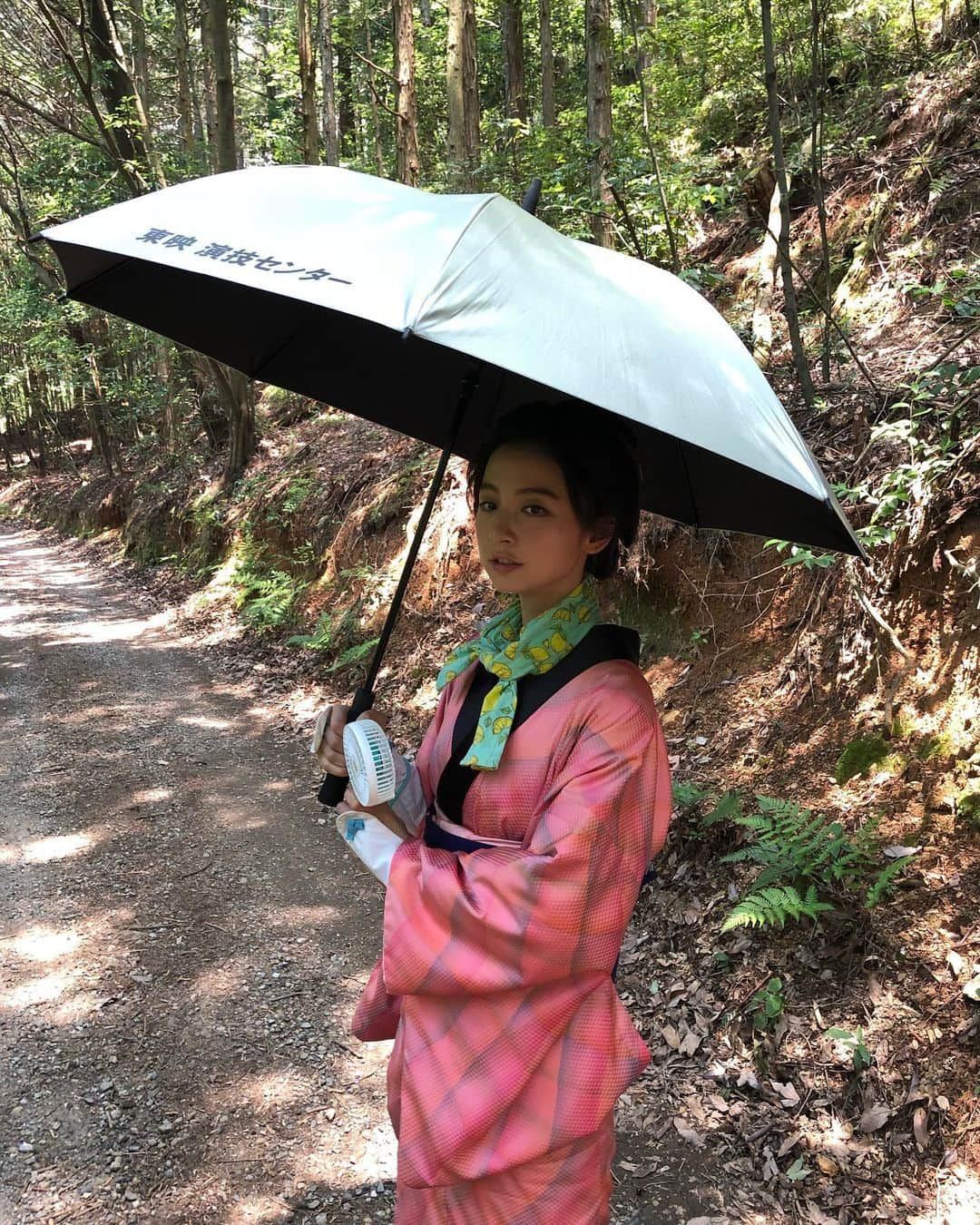 篠田麻里子さんのインスタグラム写真 - (篠田麻里子Instagram)「京都の夏は暑い😵☀️💦そして最近ではドローン撮影で上空が撮れるように凄い時代だー🥺👌 #水戸黄門#灼熱の京都」5月18日 22時33分 - shinodamariko3