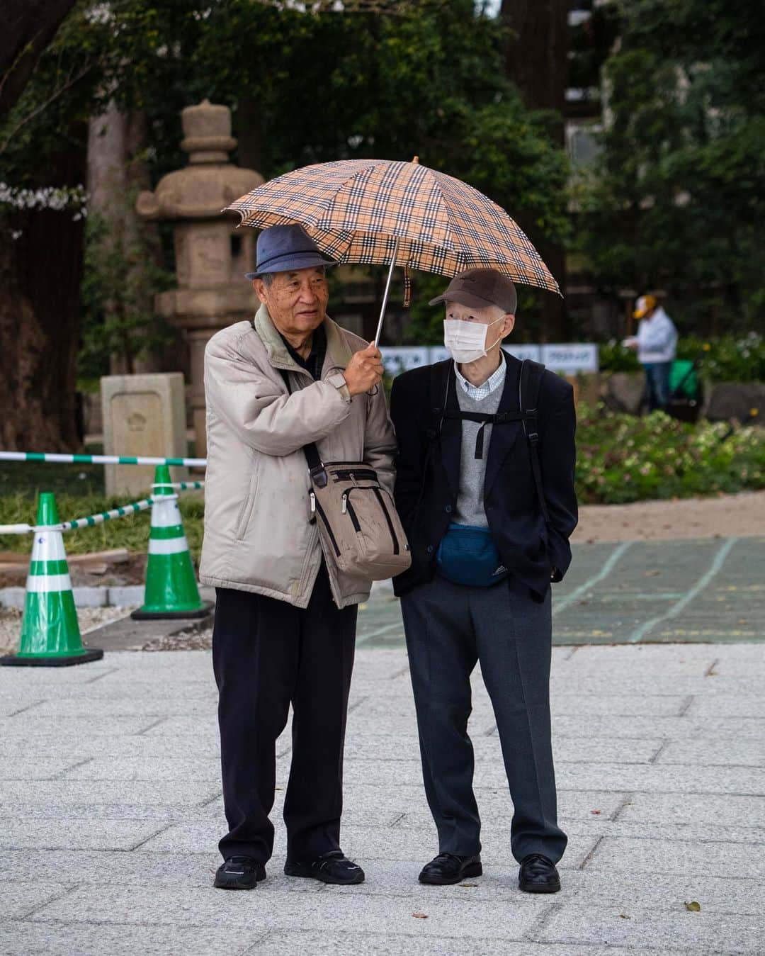 Shunsuke Miyatakeのインスタグラム：「Good old friends, Yasukuni Shrine, Tokyo, Japan.」