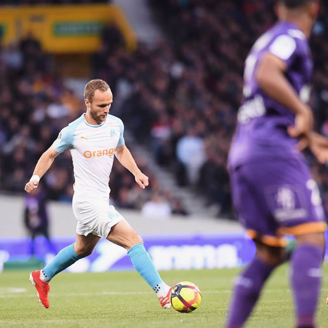 リーグ・アンさんのインスタグラム写真 - (リーグ・アンInstagram)「L'@olympiquedemarseille assure face au @toulousefc ! 👍 . #Ligue1Conforama #Marseille #OM」5月19日 8時40分 - ligue1ubereats