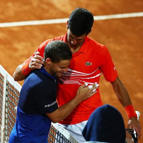 ATP World Tourさんのインスタグラム写真 - (ATP World TourInstagram)「Great match. Great friends.  @djokernole | @dieschwartzman | #ibi19」5月19日 8時48分 - atptour