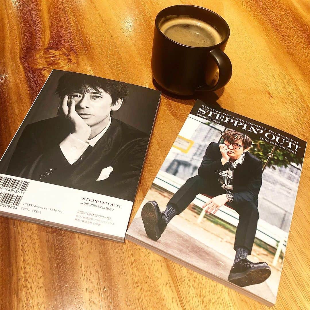Barfout!さんのインスタグラム写真 - (Barfout!Instagram)「on sale. june issue of magazine “STEPPIN’ OUT!”. message for over 40 old. “magazine for a man continue to challenge”. #singersongwriter SHIKAO SUGA on front cover story. #actor KENICHI TAKITOH  on back cover story. 「挑戦し続ける大人たちへ」STEPPIN’ OUT ! #ステッピンアウト !(おとな版 #バァフアウト ! #BARFOUT !)6月号表紙＆50P特集は #スガシカオ さん。バックカヴァーは #滝藤賢一 さん。下北沢ブラウンズブックス＆カフェ(平日は編集部！)にて表紙ポスター付限定数発売。お取置き致します。電話03-6805-2640  #steppinout #musician #vocalist #actor #actress #drama #theather #stage #tv #movie  #cinema  #film  #filmdirector #filmmaker  #nolimit #challenge #challenger #magazine  #printmagazine #photography  #photo #photographer #portrait」5月19日 9時14分 - barfout_magazine_tokyo