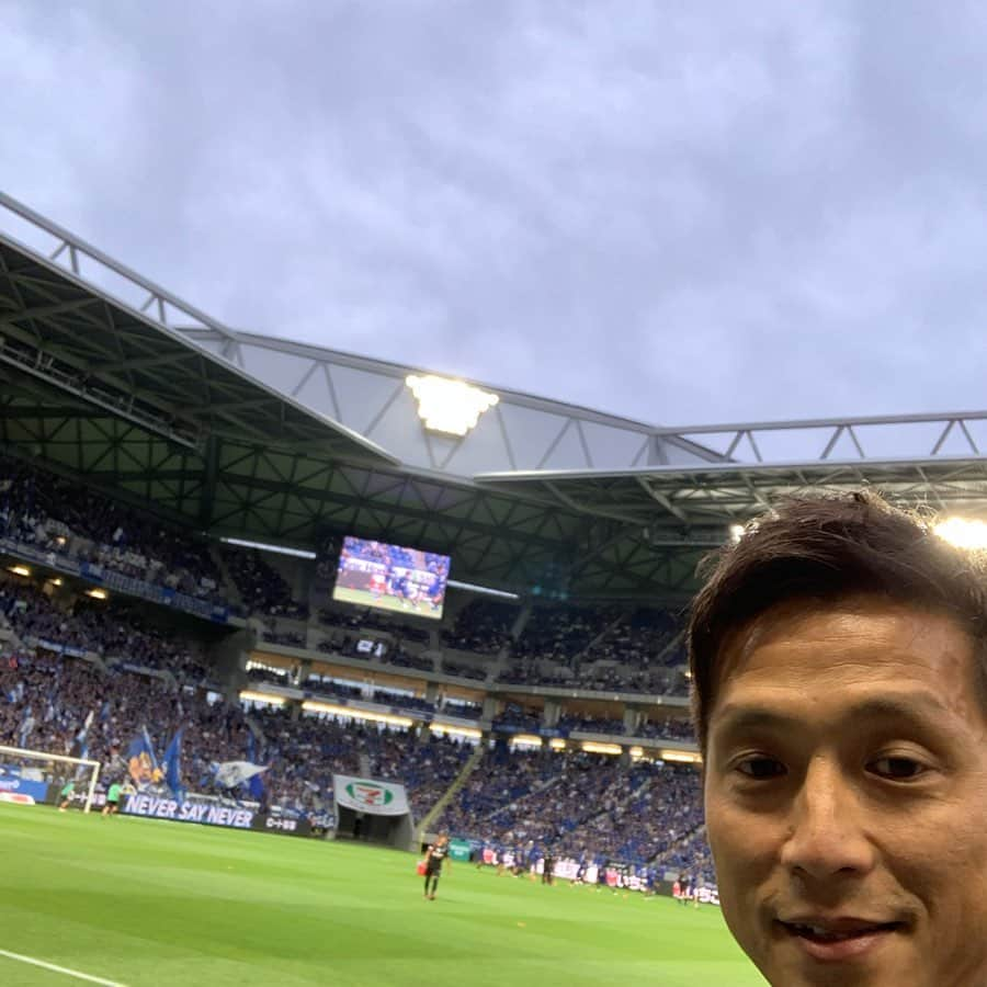 福西崇史さんのインスタグラム写真 - (福西崇史Instagram)「。 💥大阪ダービー💥⚽️ホームG大阪 。 #37回目 #令和最初 #雰囲気最高 #サポーター #g大阪ホーム初勝利 #パナソニックスタジアム吹田 #若手の頑張り #最後はベテランの経験  #気持ち #宮本恒靖監督 #喜んでた #ポートレートおじさん #福西崇史 #soccer #football #ナイスゲーム #instagood #instaphoto」5月19日 9時23分 - takashi_fukunishi