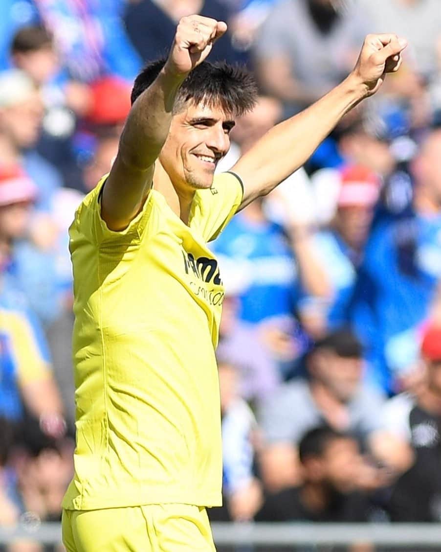 LFPさんのインスタグラム写真 - (LFPInstagram)「Happy SUBMARINE! 💛 • #LaLiga #LaLigaSantander #Villarreal #GerardMoreno #Football #Goals」5月19日 1時21分 - laliga