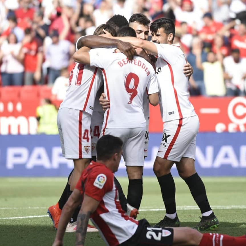 セビージャFCさんのインスタグラム写真 - (セビージャFCInstagram)「Acabamos @laliga 18/19 en 6º puesto ⚽️⚽️ #laliga #WeareSevilla」5月19日 1時38分 - sevillafc