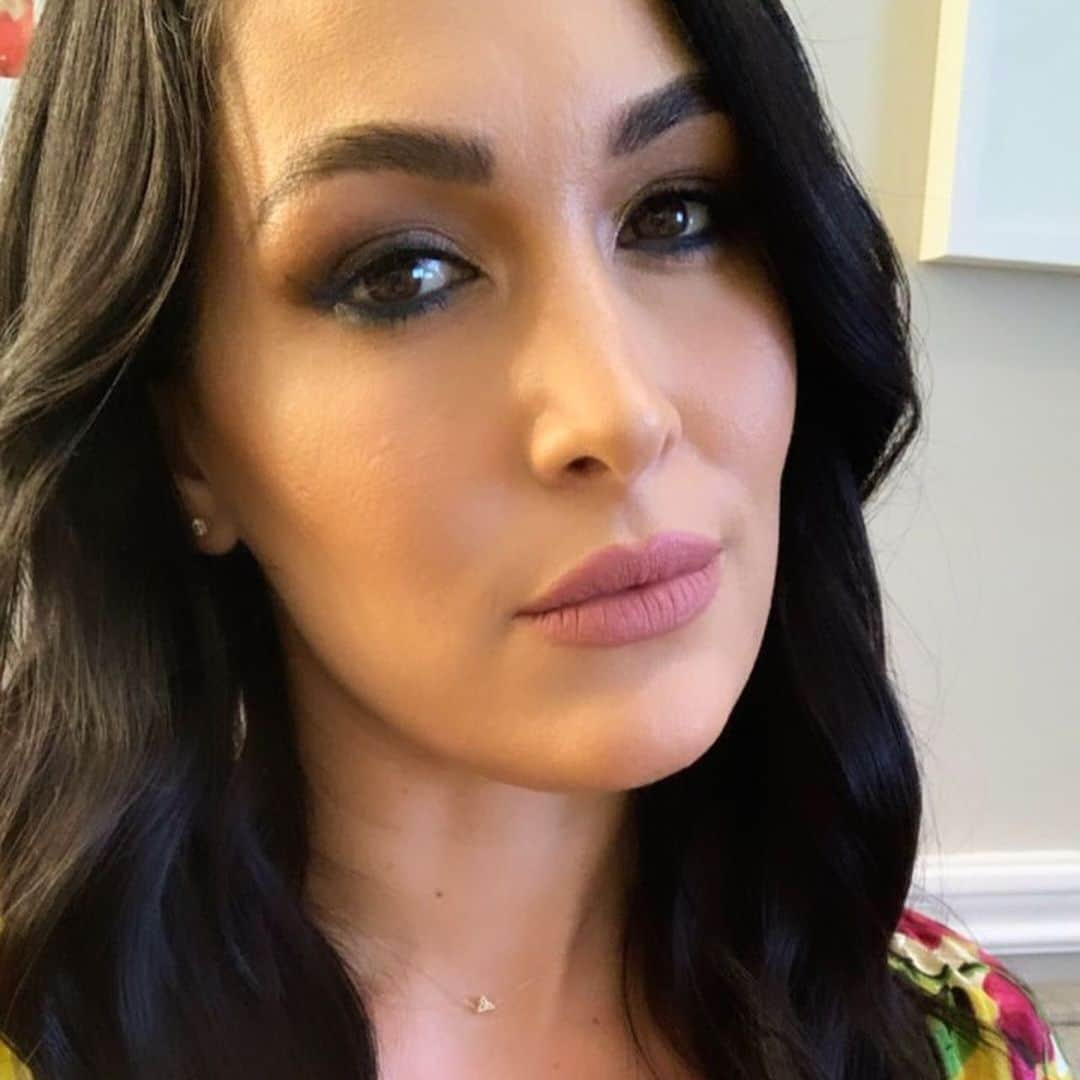 ポール・ノートンさんのインスタグラム写真 - (ポール・ノートンInstagram)「Morning glam on @thebriebella & @thenikkibella to co-host @thetalkcbs #hair by Me @leobypaulnorton using @paishau and w/ #makeup by @honeybeileen #briebella #nikkibella #thebellatwins #totaldivas #totalbellas #bellas #wwe」5月19日 1時40分 - paulnortonhair