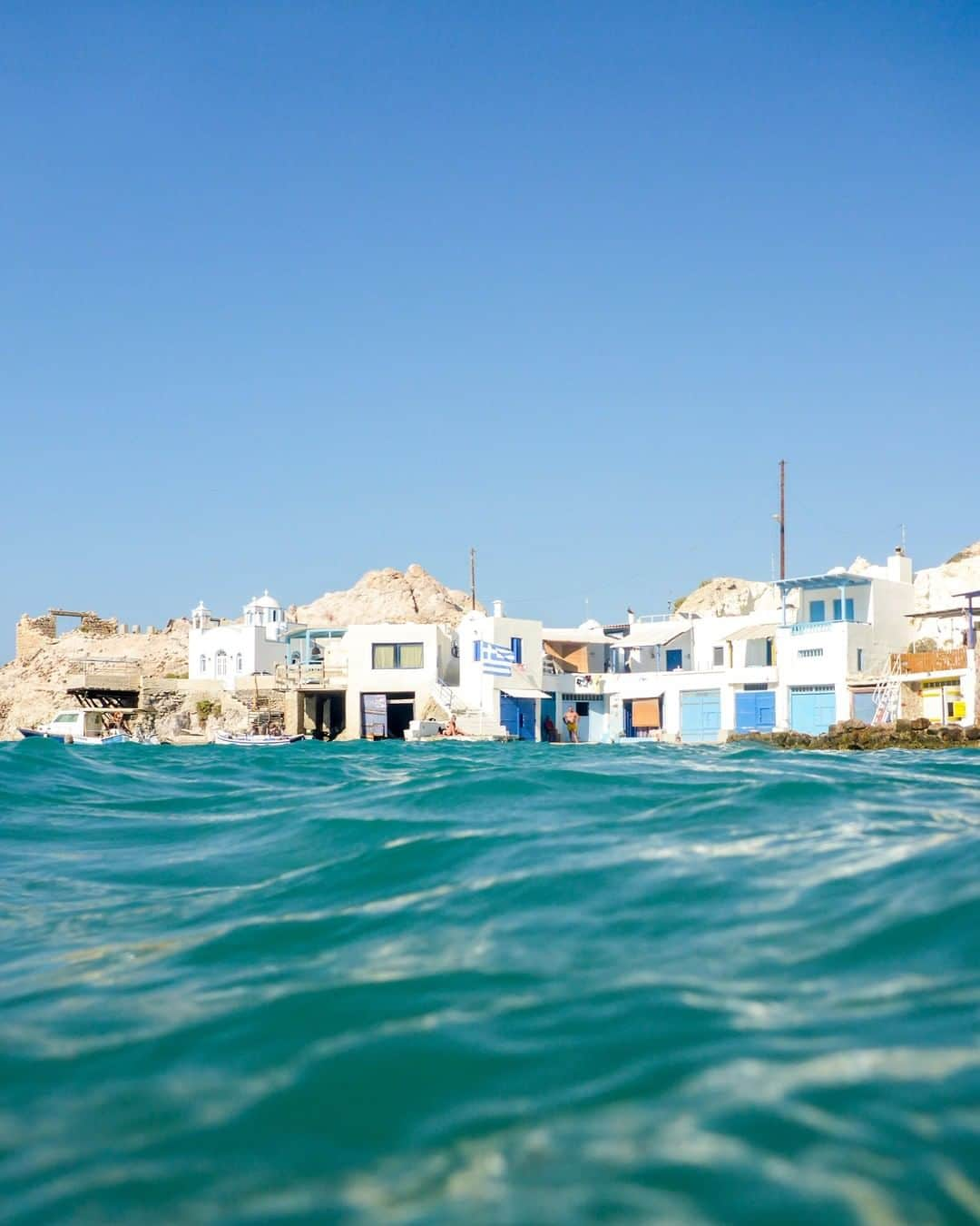 Lonely Planetさんのインスタグラム写真 - (Lonely PlanetInstagram)「'Getting to the tiny fishing village of #Firopotamos on the northernmost side of #Milos is an adventure. Narrow, winding country roads go up and down steeply until you reach a secluded bay with calm emerald waters. Fishing, snorkeling, or simply lounging on the sandy strip are all a delight here. A small snacks and drinks shack nearby ensures Firopotamos is a place that’s impossible to leave.' – @insearchofperfect #lpinstatakeover #lpPathfinders #Greece」5月19日 2時00分 - lonelyplanet