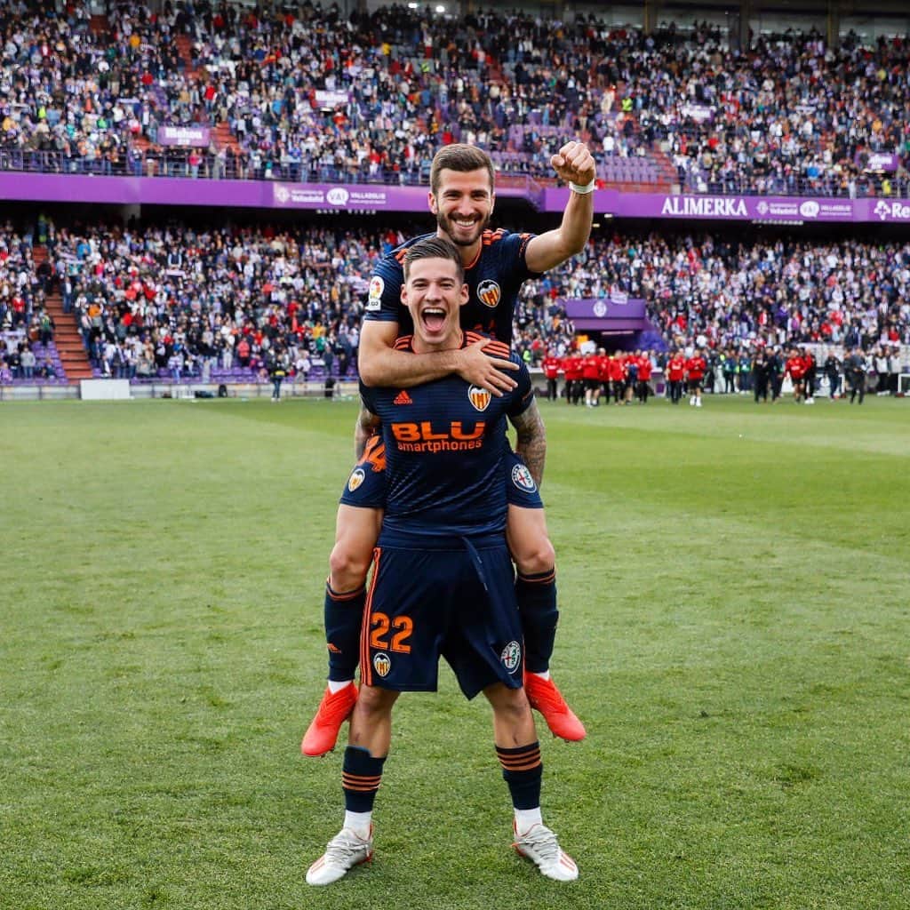 ホセ・ルイス・ガヤのインスタグラム：「@championsleague 🤔😀」