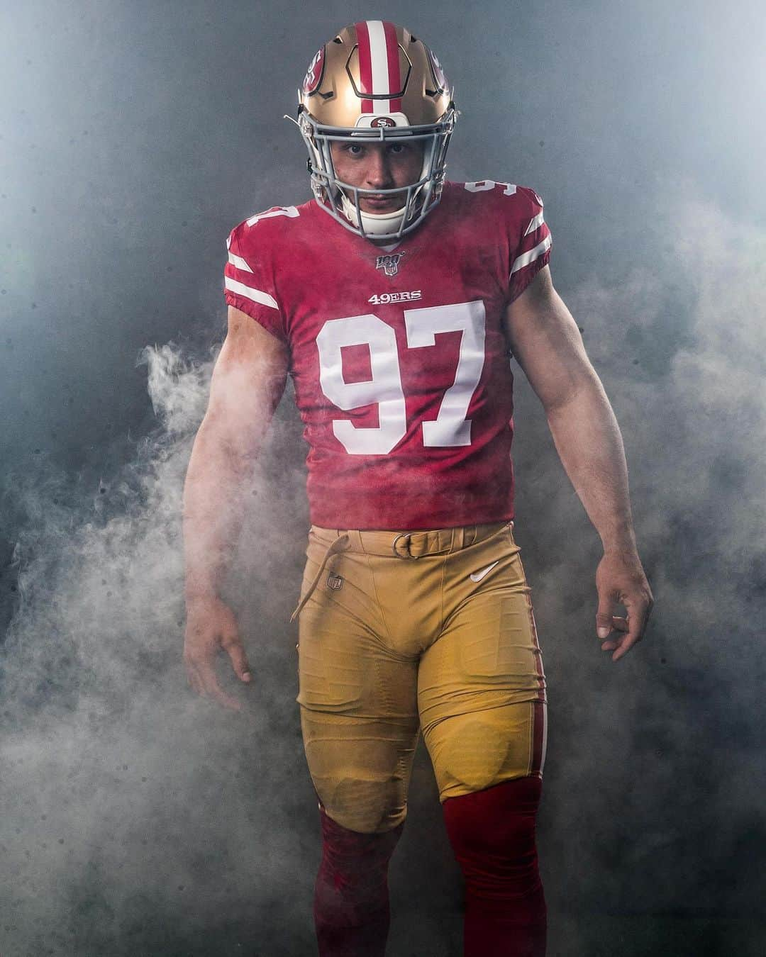 NFLさんのインスタグラム写真 - (NFLInstagram)「QBs may not want this smoke. 💪 #RookiePremiere 📷: @ben_liebenberg/NFL」5月19日 3時43分 - nfl