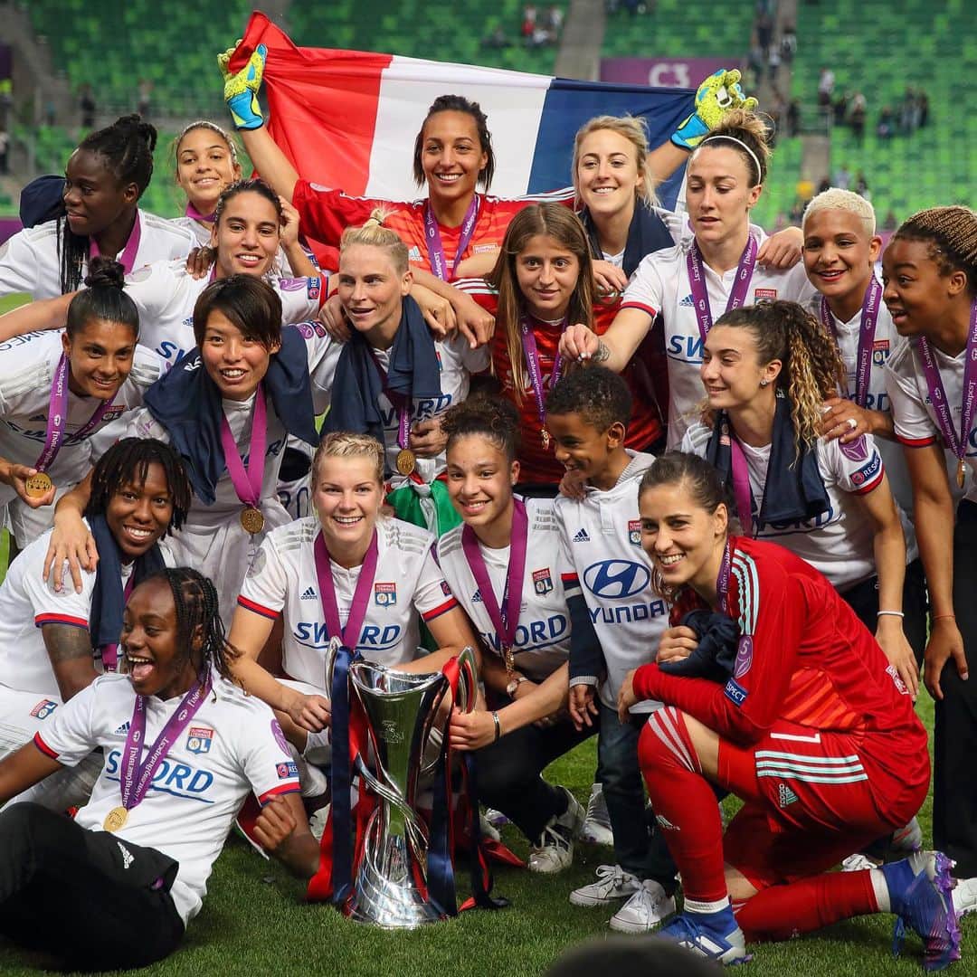サッカーキングさんのインスタグラム写真 - (サッカーキングInstagram)「. OL is No.1 Women's Club in Europe🏆 6th UWCL Title, 4th in a row Congratulation Saki !!👏 （2019.05.18） . 📷Photo by Matthew Ashton - AMA/Getty Images . #OlympiqueLyonnais #OL #Lyon #リヨン #TeamOL #熊谷紗希 #SakiKumagai #チャンピオンズリーグ #UEFAWomensChampionsLeague #WomensChampionsLeague #UWCL #football #サッカーキング  #⚽️ #サッカー」5月19日 3時57分 - soccerkingjp
