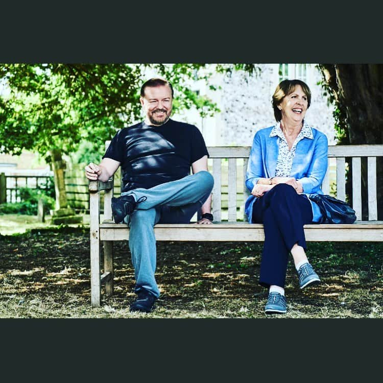 リッキー・ジャーヴェイスさんのインスタグラム写真 - (リッキー・ジャーヴェイスInstagram)「“Happiness is amazing. It’s so amazing it doesn’t matter if it’s yours or not.” #AfterLife」5月19日 4時16分 - rickygervais