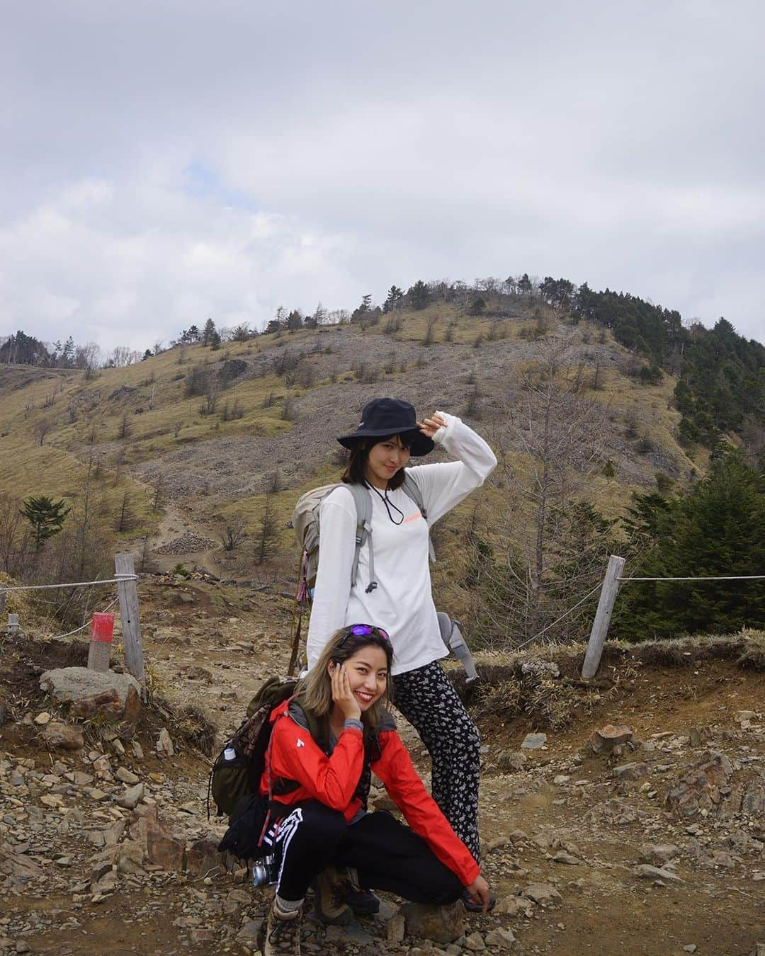 三原勇希さんのインスタグラム写真 - (三原勇希Instagram)「大菩薩嶺の記録🏔🦆💐2057m w/ 愛しの @rihwa_official 💕」5月19日 9時59分 - yuukimeehaa