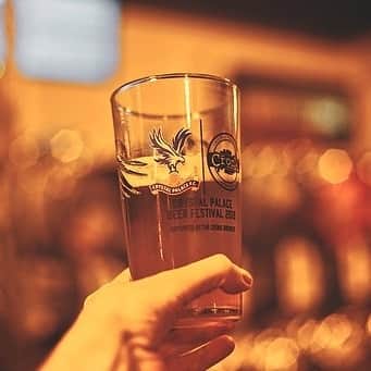 クリスタル・パレスFCさんのインスタグラム写真 - (クリスタル・パレスFCInstagram)「Cheers! 🍺🍺 See you all next year 🦅 #CPFC #beerfestival」5月19日 5時39分 - cpfc