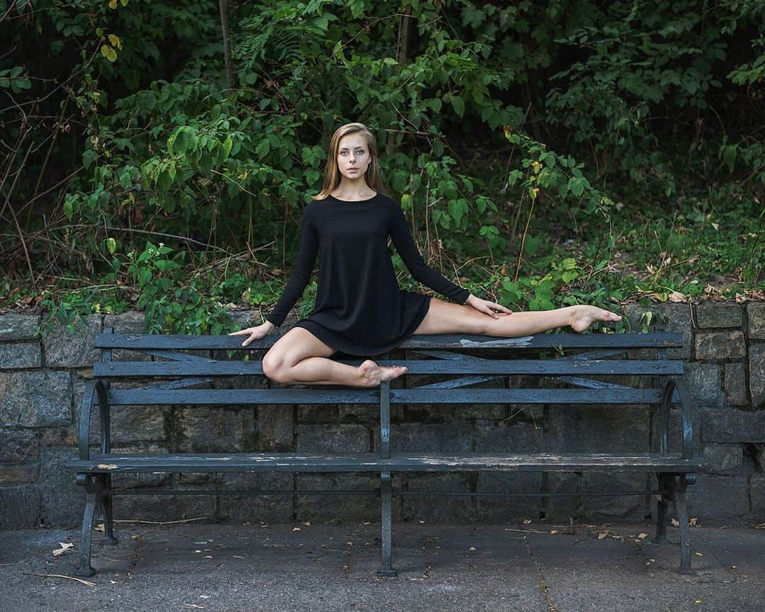 ballerina projectさんのインスタグラム写真 - (ballerina projectInstagram)「Emily Hayes in Prospect Park. #ballerina - @emilyelizabethhayes #prospectpark #brooklyn #newyorkcity #ballerinaproject #ballerinaproject_ #ballet #dance #emilyhayes #happybirthday  With the upcoming conclusion of the Ballerina Project limited edition prints will be only available for purchase until the beginning of July 2019. Link is in our Instagram profile to purchase one today.  The Ballerina Project book is now available for pre-order. Go to @ballerinaprojectbook for pre-order link and info. #ballerinaprojectbook」5月19日 5時43分 - ballerinaproject_