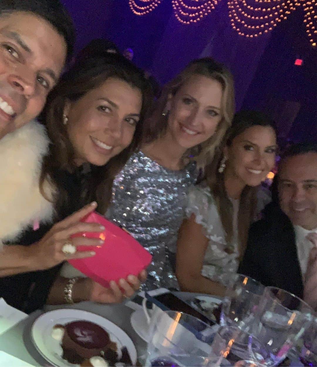 Monique Lhuillierさんのインスタグラム写真 - (Monique LhuillierInstagram)「Beautiful night in NYC @bcrfcure Celebrating their 25th year anniversary 🎀 Raising 6 million dollars tonight to continue to fund research to find a cure to end breast cancer xM #betheend #bcrf #hotpinkparty」5月19日 6時00分 - moniquelhuillier