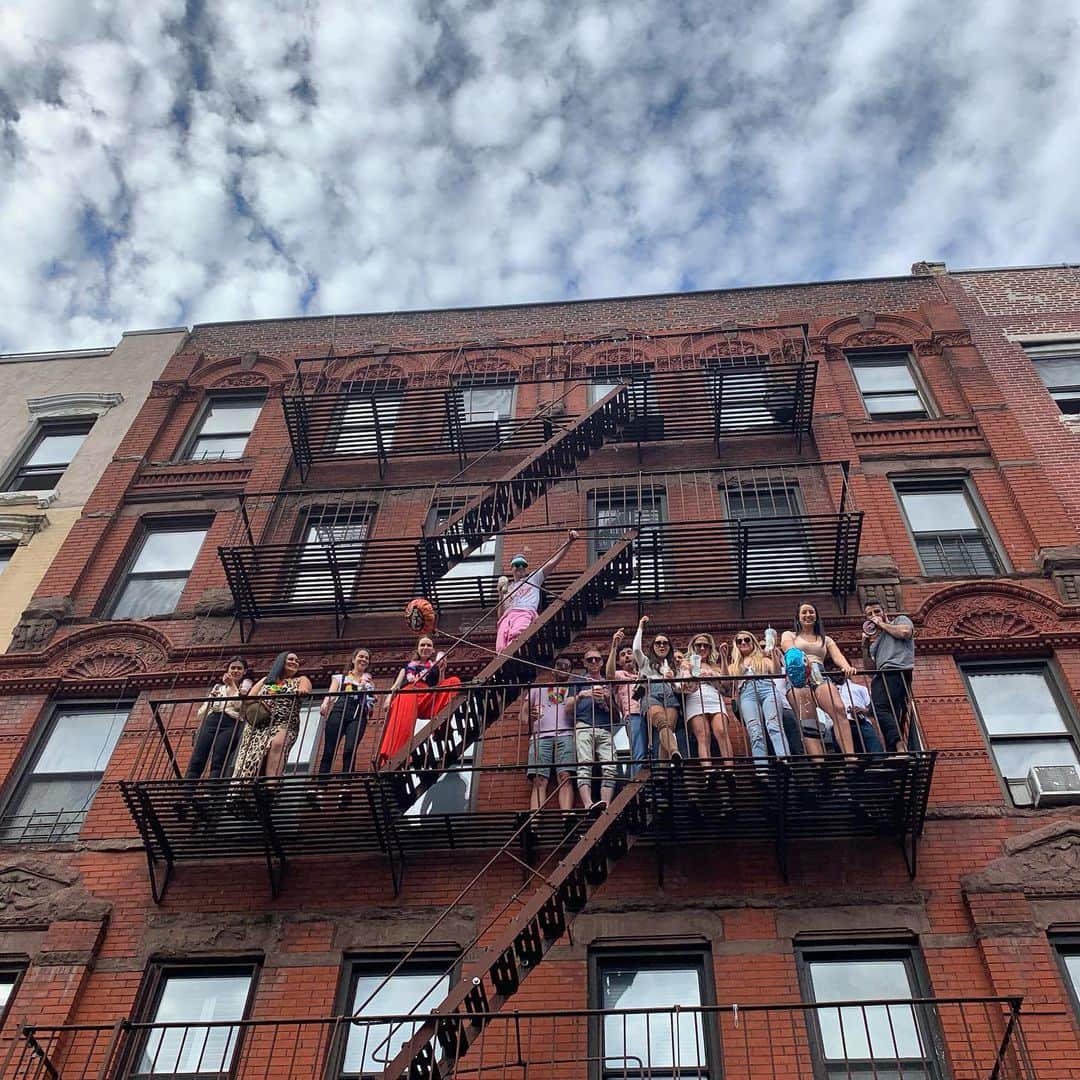 マルガリータ・レヴィエヴァさんのインスタグラム写真 - (マルガリータ・レヴィエヴァInstagram)「Oh NYC.... I LOVE YOU. #danceparadenyc #5rhythms❤️❤️❤️」5月19日 6時01分 - margaritalevieva