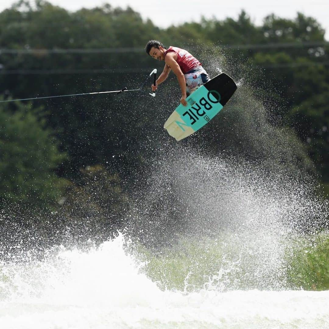 手塚翔太さんのインスタグラム写真 - (手塚翔太Instagram)「Stoked finished off 3rd at first @supra_boats @prowakeboardtour here in Katy,TX today!😎🤘🏻🔥🔥🔥 All the boys killing it and can’t wait for the rest of the season! #wakefan Thanks for everyone who supported me @redbull @redbulljapan @hoken_zenbu @seisho_2000 @cellpur @fitness_gym_t.i.s @blalawetsuits @supra_boats @obrienwatersports @momenticks @hilx 📷: @garrettcortese」5月19日 7時14分 - shotatezuka