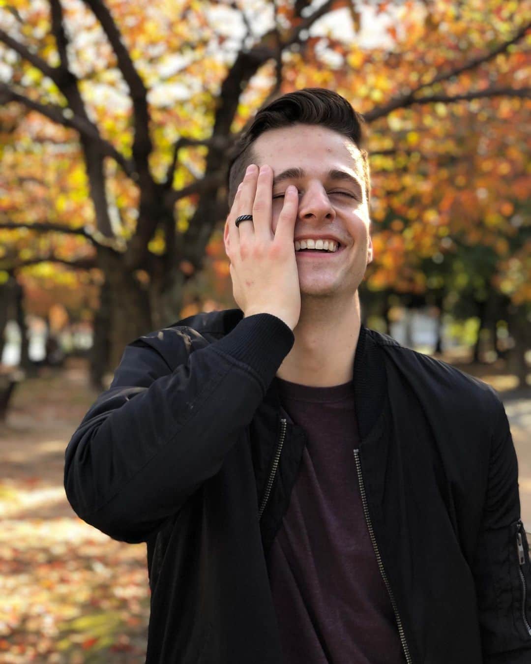 アレクサンダー・ジョンソンのインスタグラム：「That feeling when you realize you’re almost 30...Thank you to everyone who reached out to wish me a happy 29th birthday, it seriously means the world! Looking forward to a year full of new adventures!」