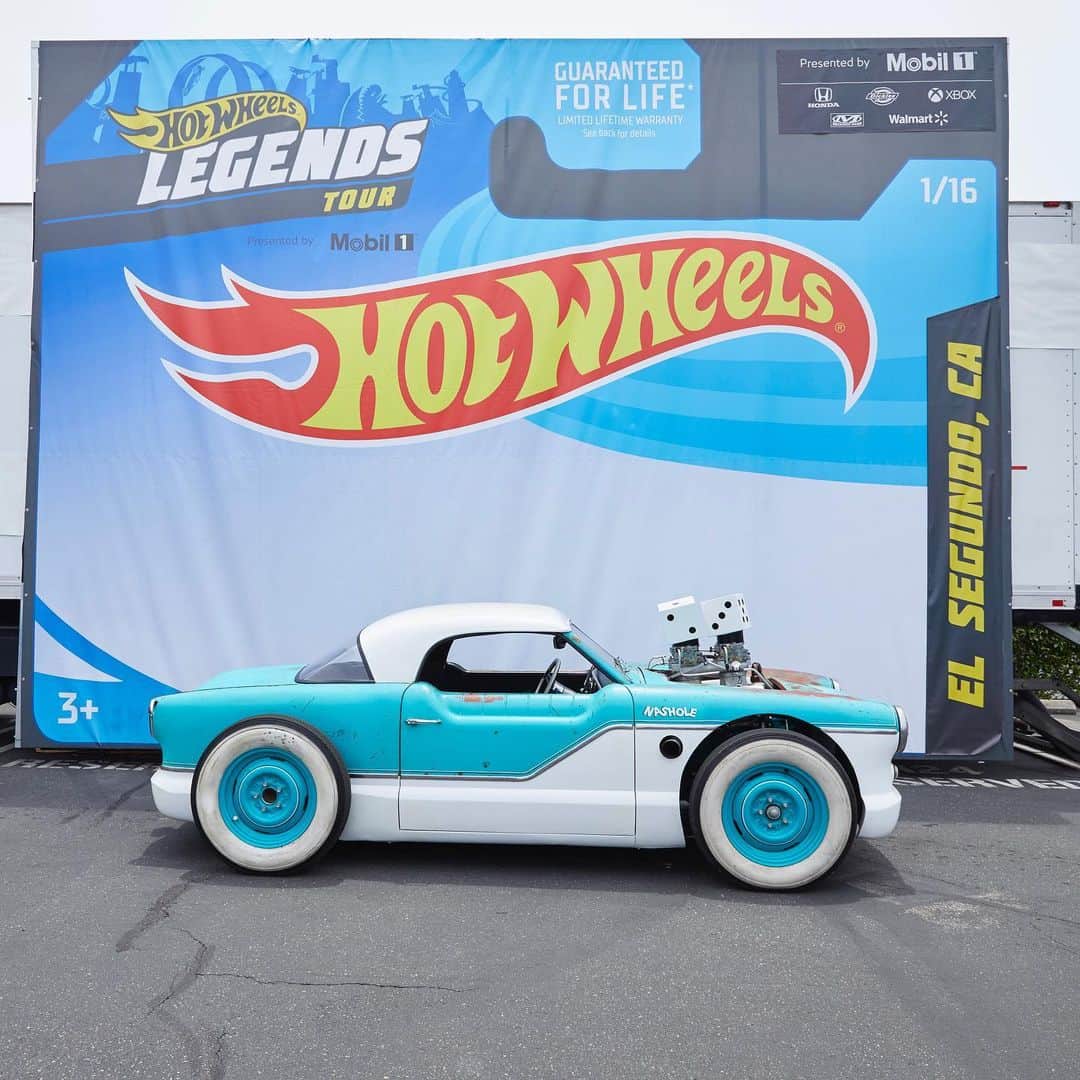 Hot Wheelsさんのインスタグラム写真 - (Hot WheelsInstagram)「Y’all rocked it at today’s #HotWheelsLegends Tour event in our hometown of El Segundo, CA! 🤘 Thank you so much for coming out and making this another epic day at Hot Wheels HQ. Out of 275 awesome rides, Greg Salzillo and his legendary ’57 Nash Metropolitan came out on top! This had everything we were looking for: Authenticity. Creativity. Garage Spirit. 🙌 Amazing job, Greg! Join us next week when we head over to Charlotte for another stop of the Hot Wheels Legends Tour.」5月19日 7時39分 - hotwheelsofficial