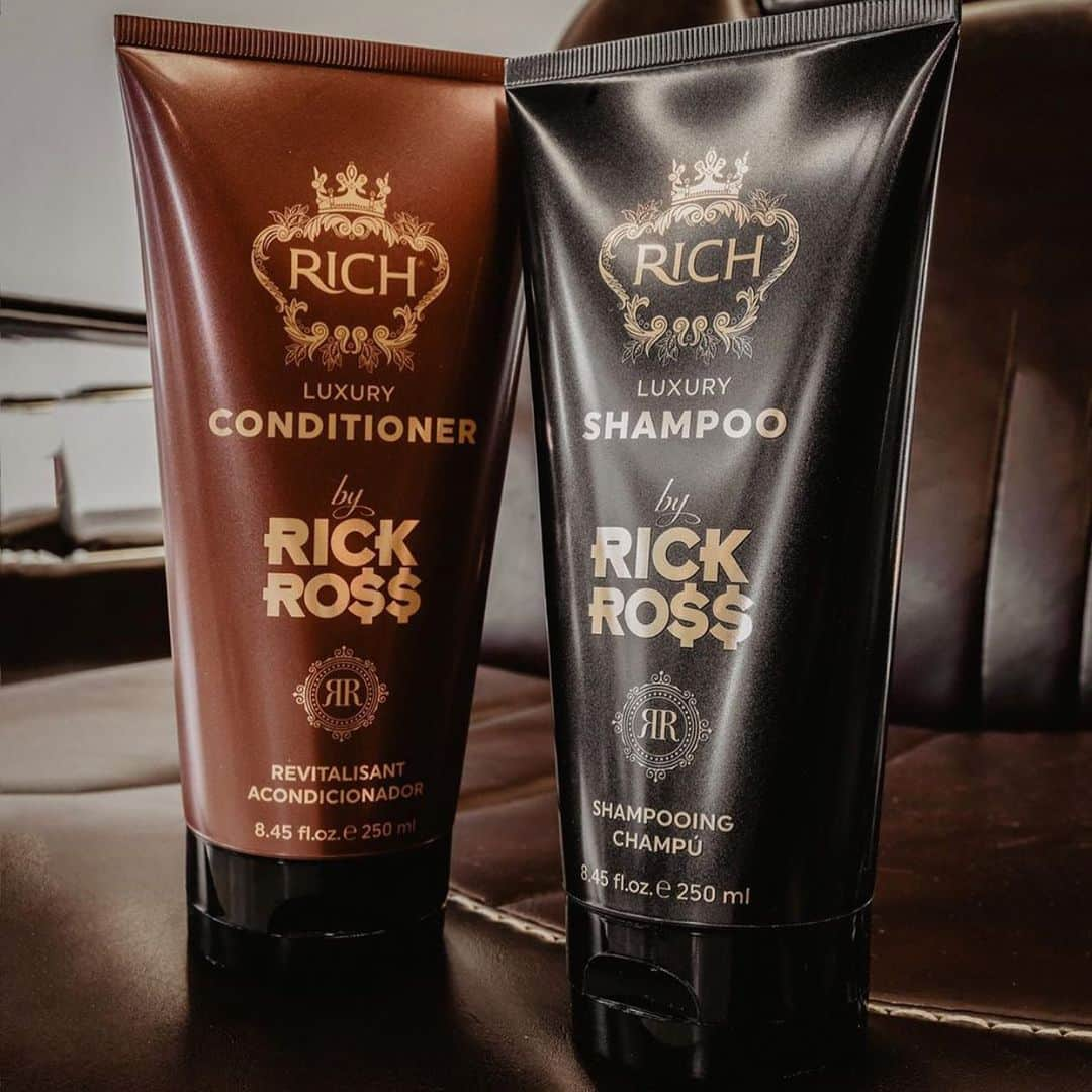 リック・ロスさんのインスタグラム写真 - (リック・ロスInstagram)「Perfect time to pick up Boss and @djkhaled approved #BeardOil from @richbyrickross from your nearest @sally or order online today.  #shampoo #bodywash #rich #sallybeauty #love #mmg #networking」5月19日 7時52分 - richforever