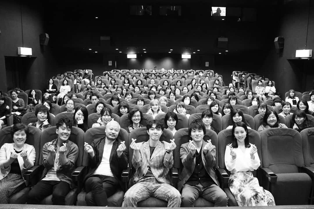 ジュンQ のインスタグラム：「5/18  たくさん みてぐださい😃 きていただいて みんな ありがとうございます。💙」