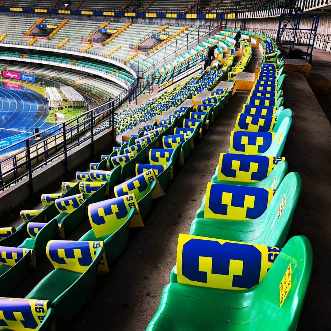 ACキエーヴォ・ヴェローナさんのインスタグラム写真 - (ACキエーヴォ・ヴェローナInstagram)「💛💙 Tutto lo stadio è pronto per l'ultima del #capitano! 31 PER SEMPRE! 🙌🙌🙌 💛💙 The entire stadium is ready for the captain's last Bentegodi game! 31 FOREVER! 🙌🙌🙌 @sergio_pellissier #chievoverona #Tifosi #gialloblù #Bentegodi #Pellissier #PellissierDay #capitano #31 #ChievoSamp #seriea #campionato #football」5月19日 17時44分 - acchievoverona