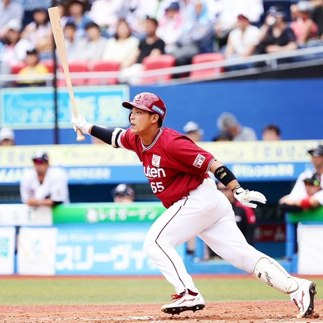 東北楽天ゴールデンイーグルスさんのインスタグラム写真 - (東北楽天ゴールデンイーグルスInstagram)「⚾️ ⚾️M 5-10 E⚾️ シーソーゲームを制して2連勝&カード勝ち越し‼️ 浅村選手が勝ち越し11号ソロを含む2安打3打点の活躍👍🏼 6回以降は青山選手、ブセニッツ選手、宋選手、 高梨選手が無失点に抑え、青山選手が今季初勝利✨ 今季初スタメンマスクの堀内選手は8回までゲームを作り 2回には2点タイムリーヒットも放ち勝利に貢献👏🏼 #rakuteneagles #RESTART #日本一の東北へ #浅村栄斗 #青山浩二 #堀内謙伍」5月19日 18時05分 - rakuten_eagles