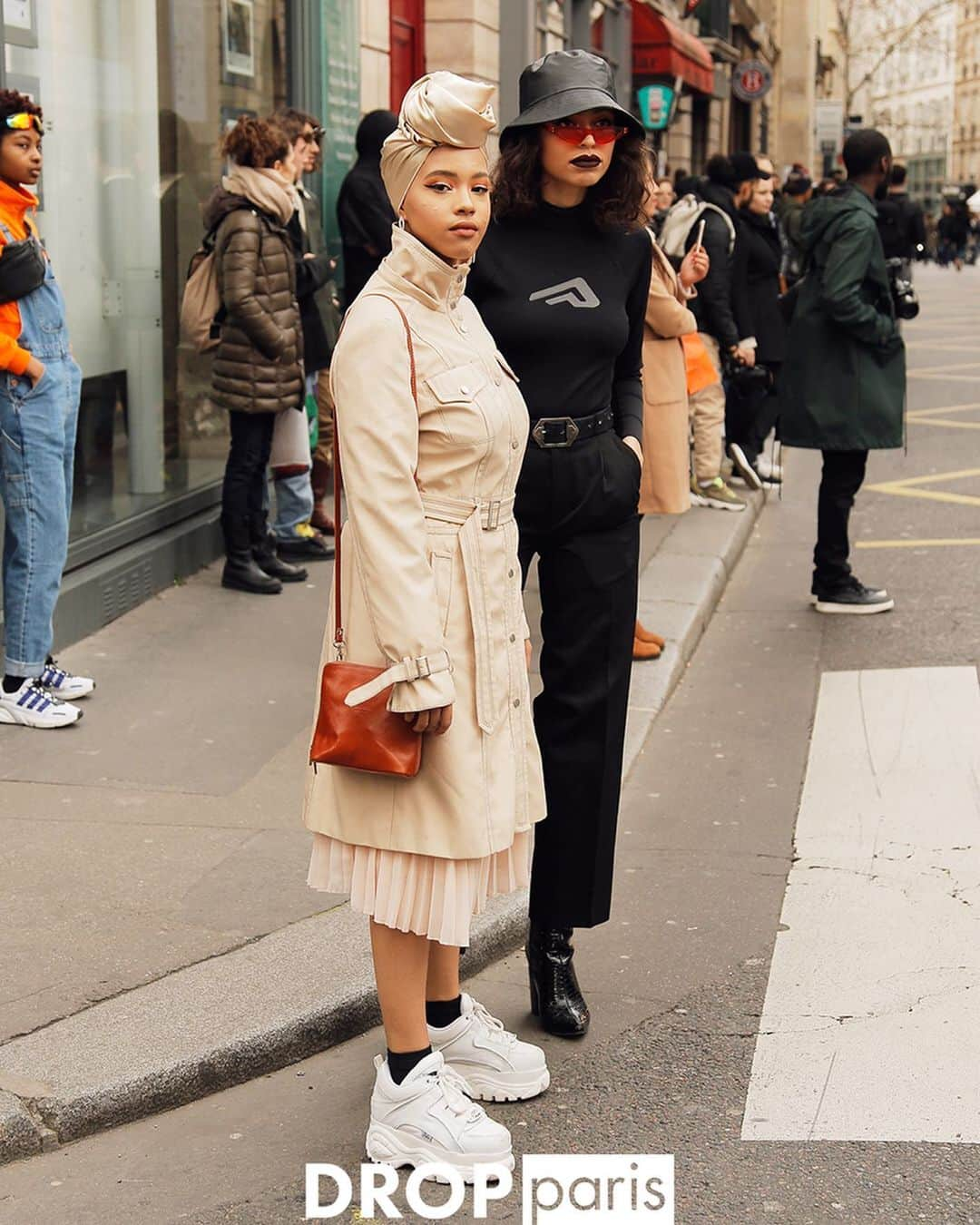 Droptokyoさんのインスタグラム写真 - (DroptokyoInstagram)「PARIS STREET STYLE #🇫🇷@drop_paris #streetstyle#droptokyo#paris#france#streetscene#streetfashion#streetwear#streetculture#tokyofashion#japanfashion#fashion#parisfashionweek#パリ#parisstreetstyle#parisfashion#pfw#rapper#ストリートファッション#pfw19 Photography: @keimons」5月19日 18時24分 - drop_tokyo