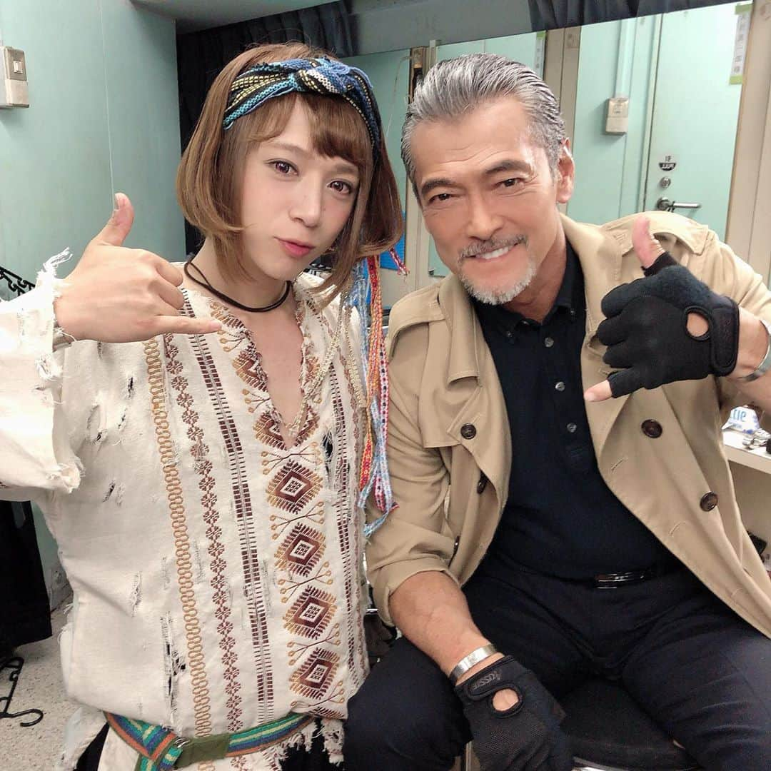 渡辺裕之さんのインスタグラム写真 - (渡辺裕之Instagram)「#旬血のサルコファガス #新宿シアターモリエール #佐藤友咲 #大沢真一郎 #太田裕二 #山口賢人 #堀之内翼 #歌田雛芽 #劇場前に咲く花  #0011ナポレオンソロ  剣崎の銃は何？ http://vacar.co.jp/stage_110.html」5月19日 10時53分 - hiroyuki6267