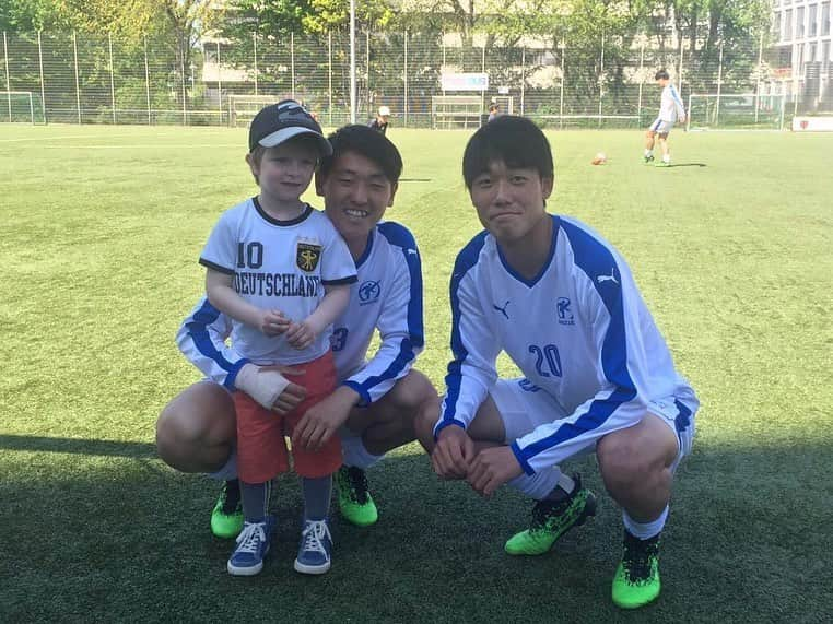 日本テレビ「日テレサッカー」さんのインスタグラム写真 - (日本テレビ「日テレサッカー」Instagram)「【⚽️日本高校サッカー選抜 欧州遠征🇳🇱🇩🇪】 . このあと11時から #日テレジータス にて 『高校サッカー欧州遠征記2019』を放送📺 . 「この高校選抜18人の夢が日本サッカーの 未来をかえるかもしれない」 . そう感じていただけると嬉しいです❗️ #遠藤航 選手もかけつけてくれました☺️ . #日本高校サッカー選抜 #高校サッカー #欧州遠征 #日テレ #日テレサッカー」5月19日 11時00分 - ntv_football