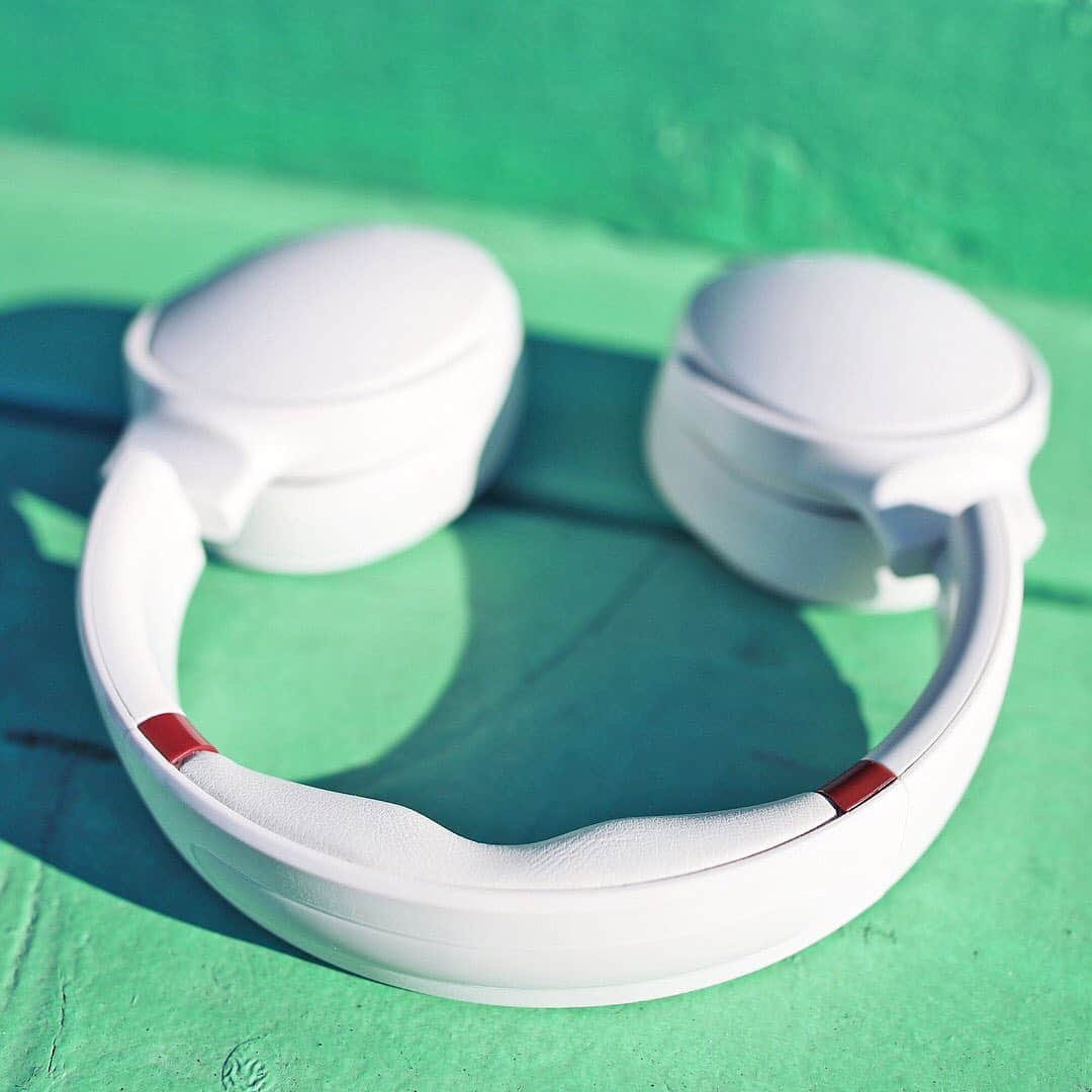 Skullcandy Japanさんのインスタグラム写真 - (Skullcandy JapanInstagram)「Venueノイキャン機能搭載🧼街中や電車で周りの不要な雑音を打ち消し、音楽だけが聴こえてきます✨﻿ ﻿ 通勤通学やカフェでも最適なActive Noise Canceling Wireless Headphone✨ ﻿ ﻿ #FeelSkullcandy #venue #スカルキャンディー」5月19日 11時06分 - skullcandyjapan