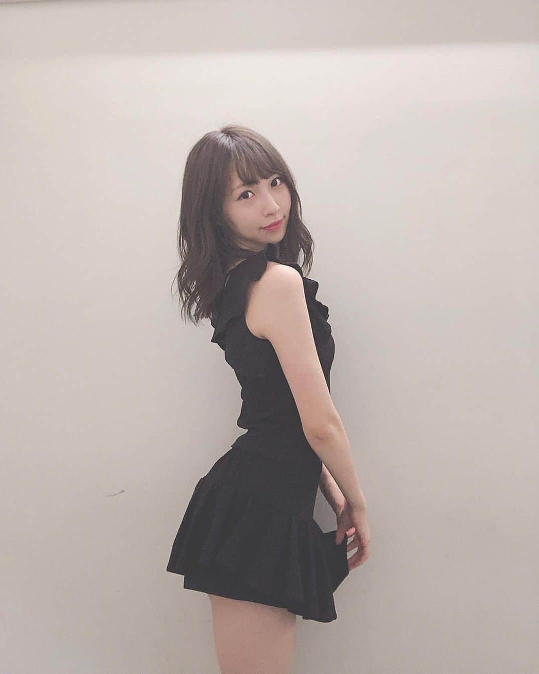 安藤笑さんのインスタグラム写真 - (安藤笑Instagram)「🖤 . . #fashion #style #ootd #outfit #coordinate #black #selfie」5月19日 11時20分 - emichii87