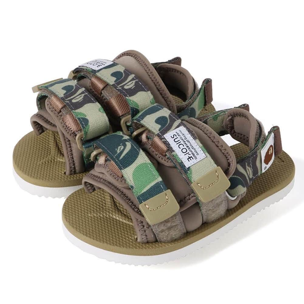 HYPEBEASTさんのインスタグラム写真 - (HYPEBEASTInstagram)「@hypebeastkicks: @bape_us and @suicoke_official's ripple sole-laden slide sandals are set to receive a more expansive North American release. The two DAO slide sandals are a new Suicoke model exclusive to the BAPE collaboration, available via Suicoke’s web store, and @havenshop and @kith storefronts now.」5月19日 11時46分 - hypebeast