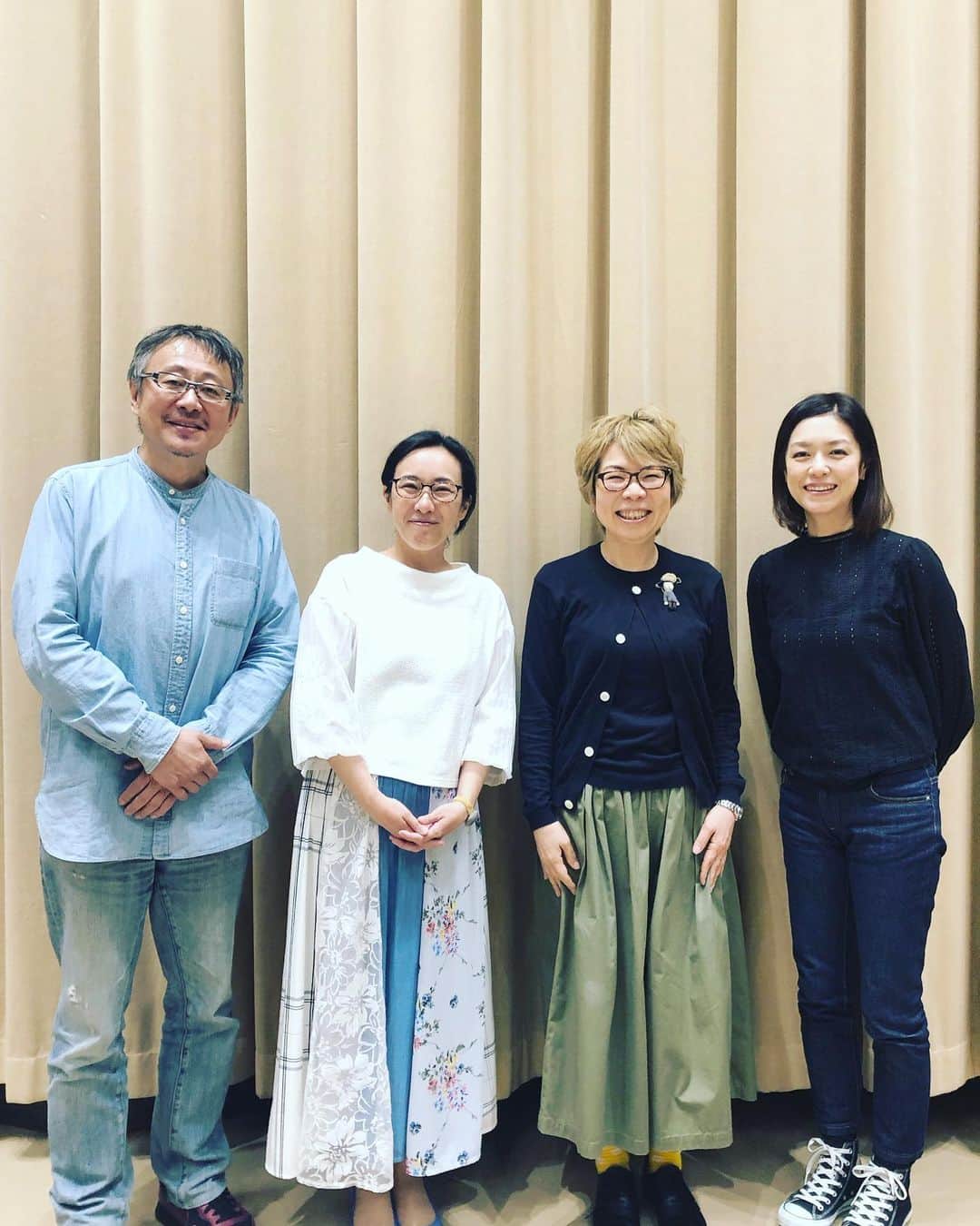 加藤紀子のインスタグラム：「この後お昼０時１５分からは NHK-FM「トーキングウィズ松尾堂」！ 今週は『朝ドラには“女の生き方”がつまってる！』をテーマに 脚本家…大森美香さん、 コラムニスト…矢部万紀子さんをお迎えしてお話を伺います！ さらにNHKアナウンサー…小野文惠さんが朝ドラクイズを出題しに来てくださり、朝ドラファン必聴の内容です、ぜひお付き合いくださいませ！！ #トーキングウィズ松尾堂 #nhkfm」