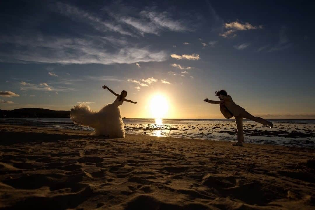 Watabe Weddingさんのインスタグラム写真 - (Watabe WeddingInstagram)「#watabewedding  #guamweddingphoto  #guamtrip  #guamsunset  #sunsetbeach  #instaguam  #guam🇬🇺 #guamweddingphotographer  #blueasterchapel  #stprobusholychapel  #luzdeamorchapel  #ワタベウェディング  #ワタベウェディンググアム  #グアム結婚式  #グアム婚  #グアム挙式  #海外挙式  #リゾ婚  #サンセット  #サンセットビーチ  #ウェディングフォト  #フォトウェディング  #リゾートウェディング  #日本中のプレ花嫁さんと繋がりたい」5月19日 12時16分 - watabeguam