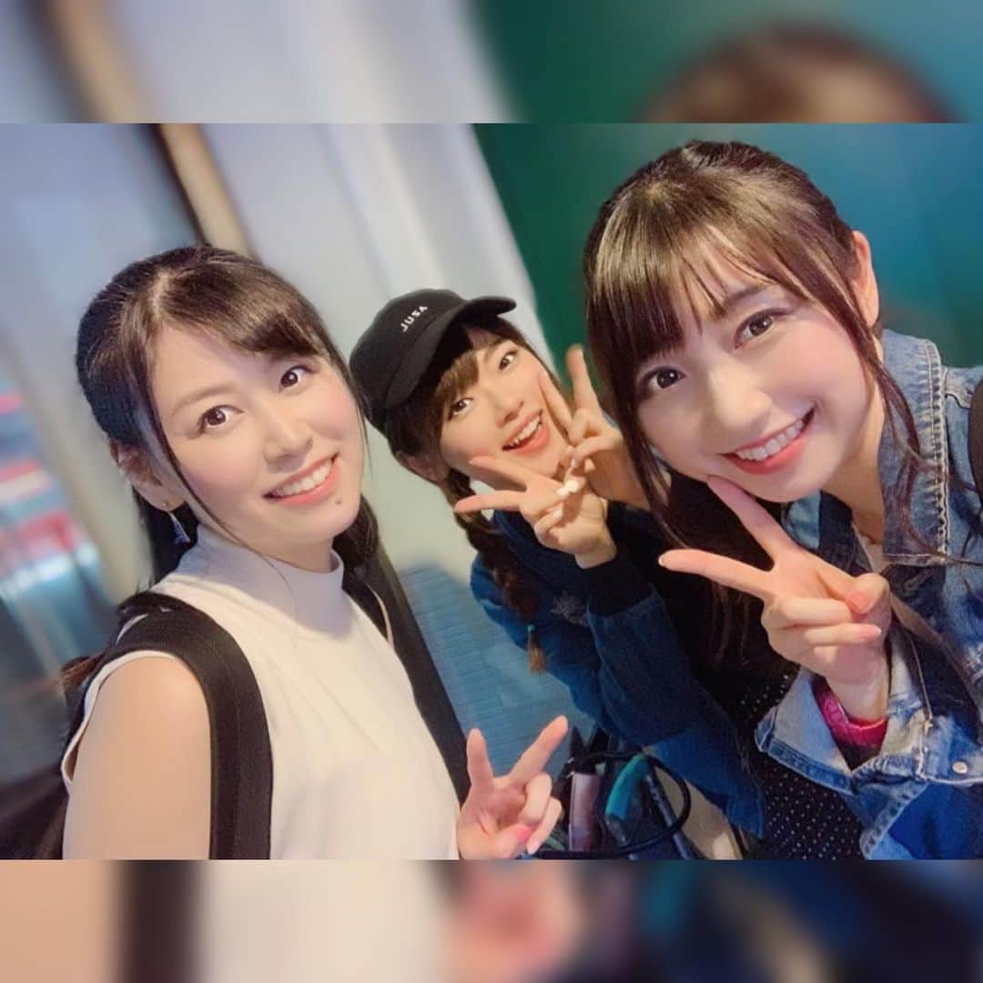 夏目樹里さんのインスタグラム写真 - (夏目樹里Instagram)「昨夜は✦*｡ 渋谷RUIDO K2にて MISSIWさん10周年記念ツアー「Revolution」ライブでした❣️🙌 . 早い時間からたくさんの方が駆けつけてくれて🥺 アズシャポ応援も心強すぎた〜❣️ 本当にありがとう( ु ›ω‹ ) ु♡ . いつもピュアでひたむきで優しくて全力なMISSIWさん大好きです🥰 改めておめでとうございます✨⑩㊗️💐 そしてこれからもよろしくお願いします🤗 . #アズールシャープ #渋谷ライブ #コーヒーパワー #星野珈琲店」5月19日 12時36分 - juri_azure