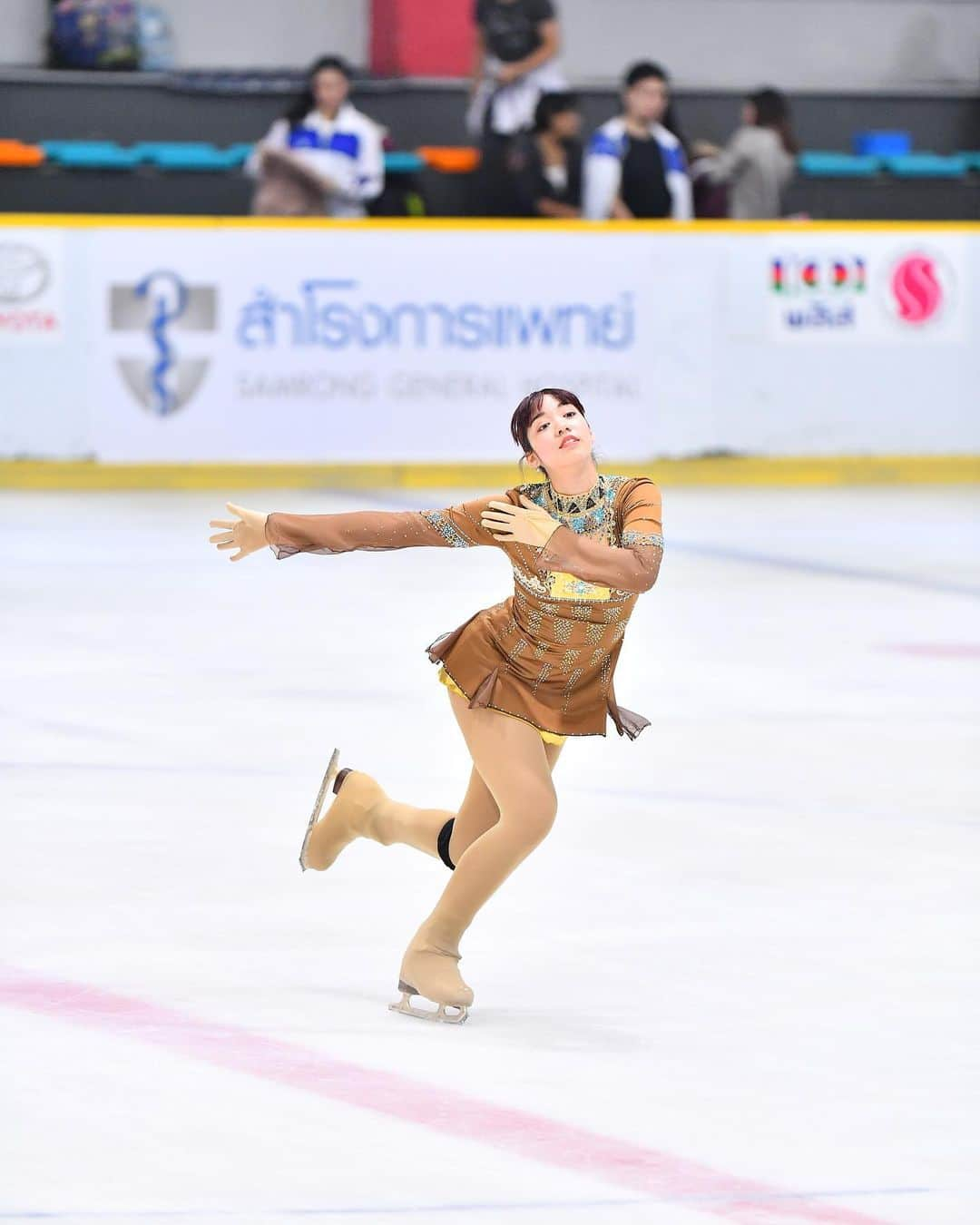 シータ・ラムサムさんのインスタグラム写真 - (シータ・ラムサムInstagram)「Honored to be receiving the best skater award in my last year competing in the national youth games ✨🏆🥇 Thank you everyone for making it memorable ☺️ ขอขอบคุณ @waewrada @nonnie.sr + ทีน่า ที่ช่วยกันส่งแข่ง ไม่งั้นไม่รอดแน่ 😂🙏🏻 และขอขอบคุณ #TeamUnnies @happinnessx @promsanla_sk8 @niki_sattzsk8 @thamesy_sk8 ที่ช่วยกันเชียร์ป้าให้เล่นจนจบโปรแกรม 🤣 (หรือว่าเราต้องเป็นทีมอาจุมม่า 😆) #กีฬาเยาวชนแห่งชาติครั้งที่35 #บุรีรัมย์เกมส์」5月19日 12時58分 - palmipalmtrees