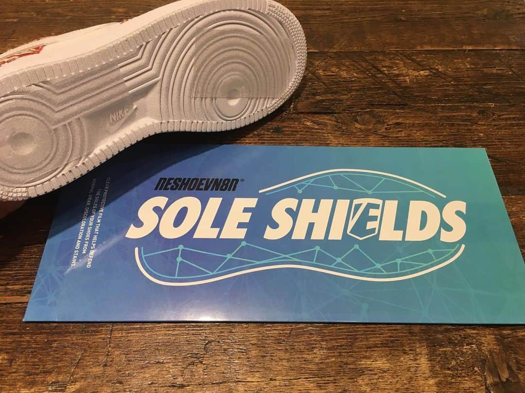 Sneaker At Randomさんのインスタグラム写真 - (Sneaker At RandomInstagram)「ただ今新宿マルイメンさんで行なっている イベントでは、リシューブネイターの製品も販売しておりソールシールドの張り付けなども行なっております！！ 是非、新宿マルイメン6Fイベントスペース遊びに来てください！！ #junkyardjapan #junkyard #ジャンクヤード #スニーカー買取 #加水分解 #ソールスワップ #カスタムスニーカー #スニーカークリーニング #スニーカー好き #高円寺 #スニーカーカスタム #custom #新宿マルイメン #customshoes #reshoevn8r」5月19日 13時21分 - sneaker_at_random