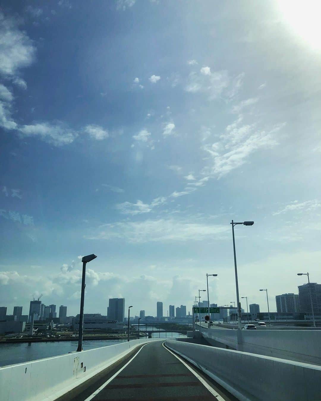 のインスタグラム：「今日もSNサーガ🍓行き🚘 #ストロベリーナイトサーガ #ストロベリーナイト・サーガ #たもっつぁん #石倉保 #宍戸開 #姫川班」