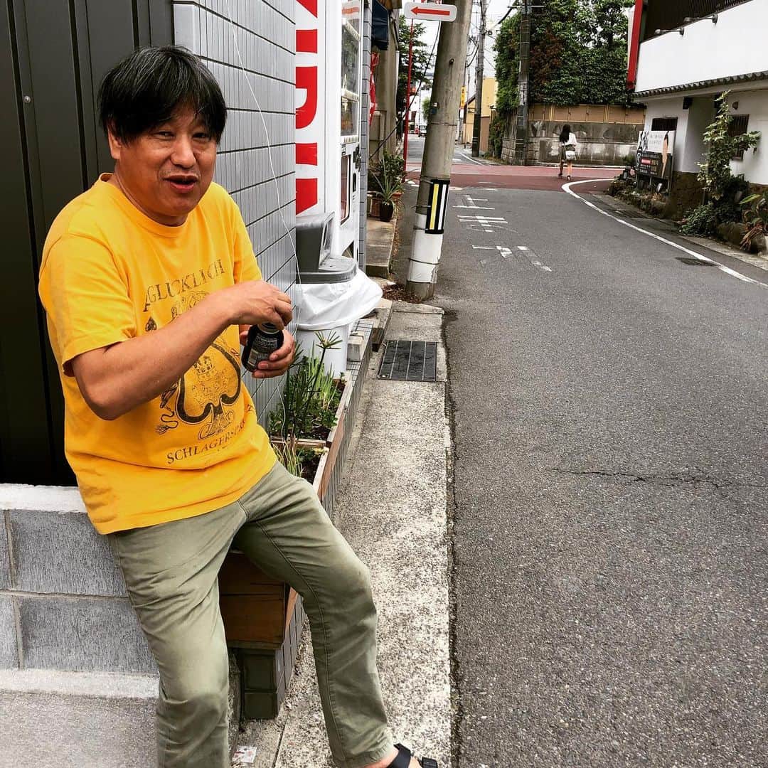 山川のりをのインスタグラム：「今夜は湯田温泉オルガンズメロディにてギターパンダのライブです。17時/17時30分、2500円+D /3000円+Dです。共演はイシカワダイスケ、飄々。お近くの方々会いにきてアイニージュー！」