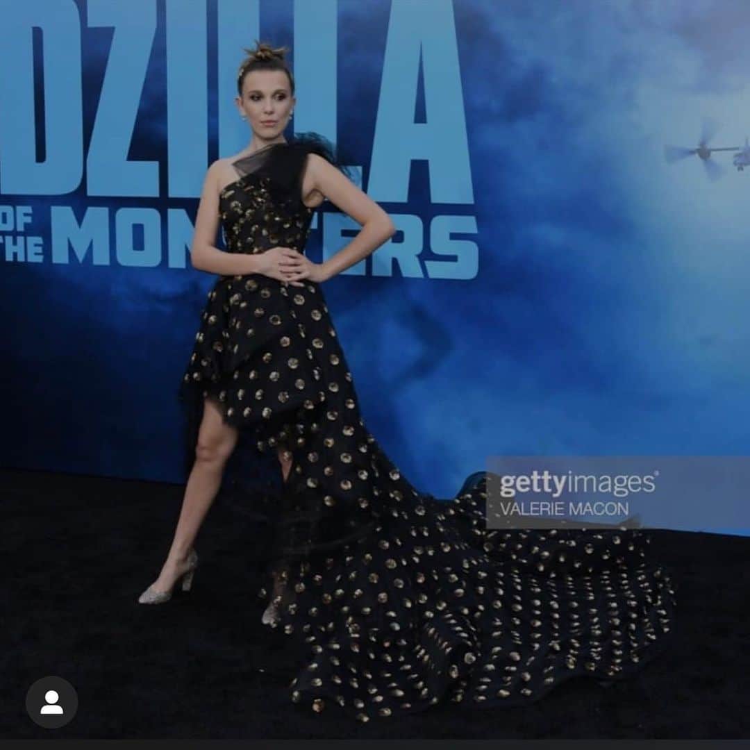 Warner Bros. Picturesさんのインスタグラム写真 - (Warner Bros. PicturesInstagram)「@milliebobbybrown: the zilla premiere... wait till he stomps into your theatres and takes your breath away (figuratively and literally) on May 31st ! ily n thank u 🖤 📸 Valerie Macon」5月19日 15時10分 - wbpictures