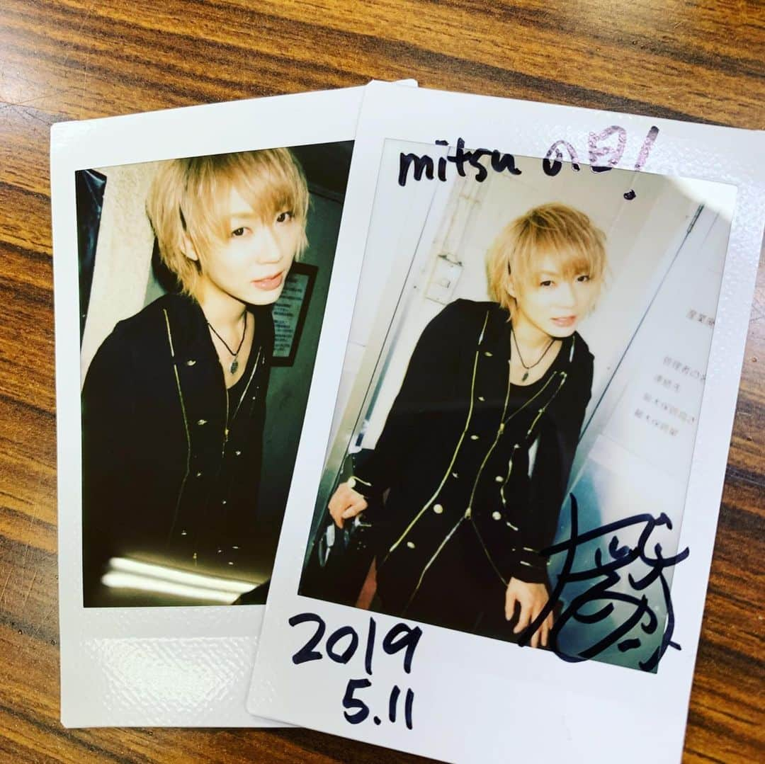 風弥さんのインスタグラム写真 - (風弥Instagram)「2019.5.11.mitsuサポートバンド💡 mitsu&Kazami  #daizystripperkazami  #mitsu #チェキ」5月19日 15時14分 - kazami_daizy